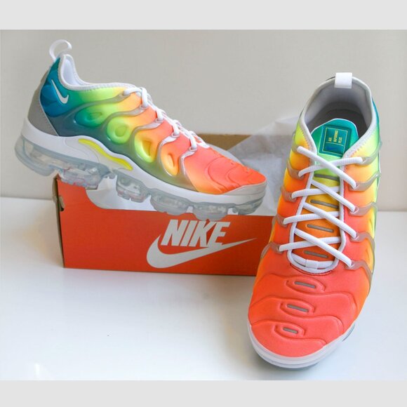 Nike Air VaporMax Plus Men\'s Shoes 924453 103 White/Neptune Green REG: $210 RARE main image 8